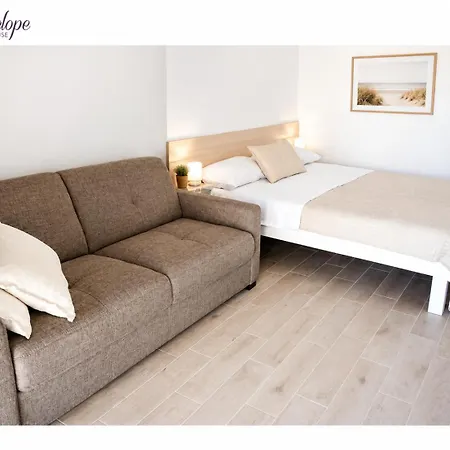 Aparthouse Penelope * Supetarska Draga